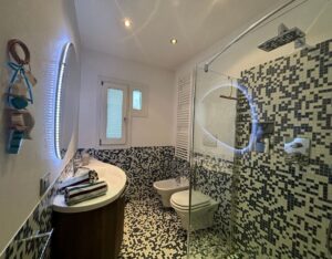 Bad der Ferienwohnung Lignano